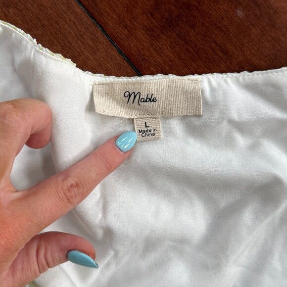 Elegant Cream Blouse with Tie Front - Picture 5 of 5